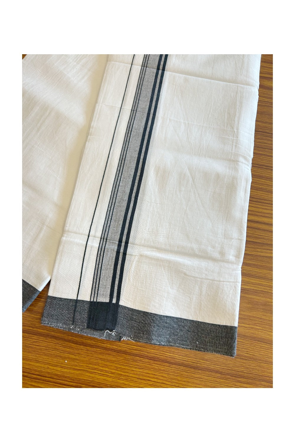 13% DISCOUNT ! KaithariKada Balaramapuram 100% Cotton Pure white Single Mundu/Dhoti - (40S) - 1.25 inch Black Striped  Kara (2 meter / 4 muzham) - 1KK5109THI