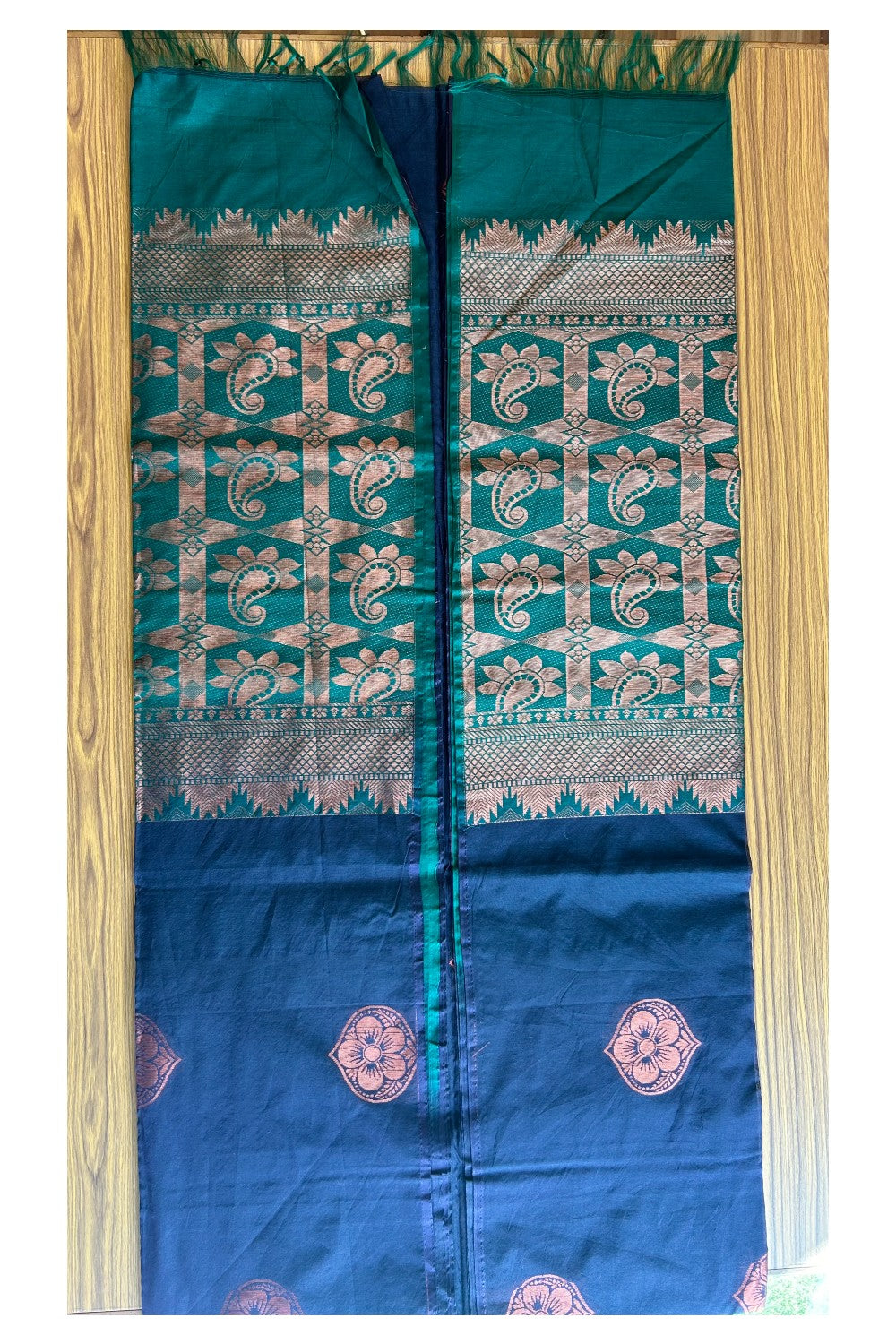 KaithariKada- Balaramapuram Saree - 100% PURE Cotton Silk- Navy Blue & Green. -1KK1006JAYA.