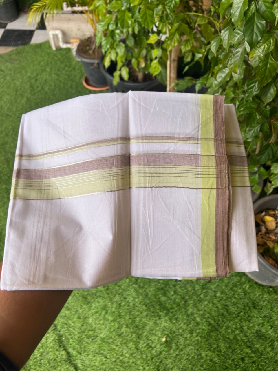 20% Discount !! KaithariKada Balaramapuram Double PURE WHITE Mundu/Dhoti- 100x80 - 1.5 inch Fluorescent Green Brown Kara Silver Striped kara - 11KK5143PMC