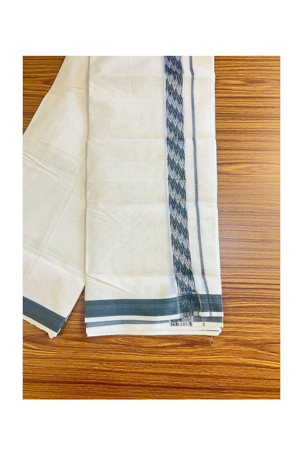 21% DISCOUNT ! KaithariKada Balaramapuram 100%  Cotton off white (Unbleached) Double  Mundu/Dhoti - 100X100 Silver kasavu Dark green designer kara - 11KK78PMC