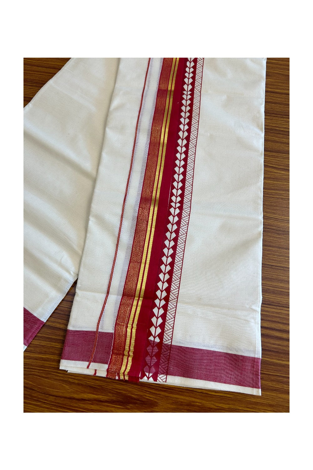 32% Discount !! KaithariKada Balaramapuram 100% Cotton Off white Double Mundu/Dhoti - 80x72 - 3.75 Inch Kasavu shaded Red pattern printed kara - 110KK470VIN