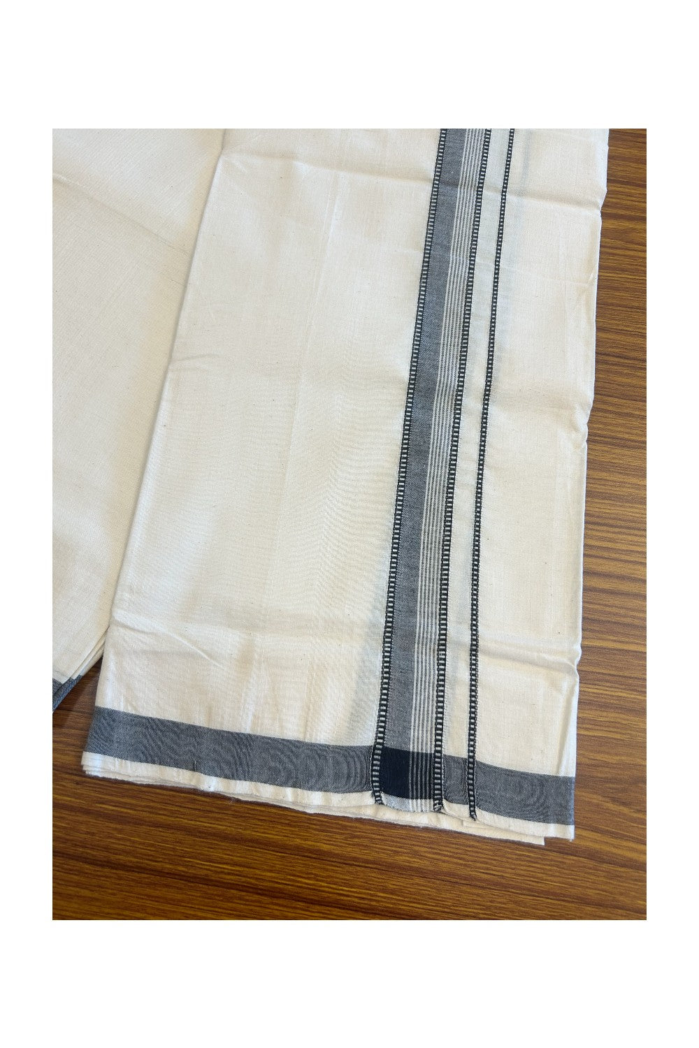 32% Discount KaithariKada 100% Cotton Balaramapuram HANDLOOM Single Mundu/Dhoti - Off White (Unbleached) 1.75inch Black Kara - Onam Collection-298