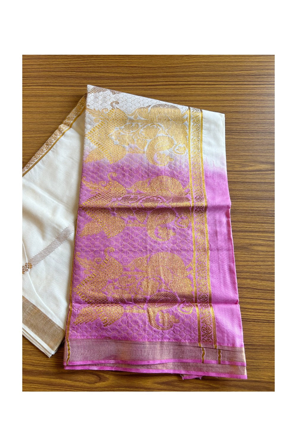 15% Discount! Kaitharikada Kerala Cotton Saree - Purple Colour Dyed & 24 inch Kasavu Saree with Peacock Pattern Putta Design- 18KK1003HAR