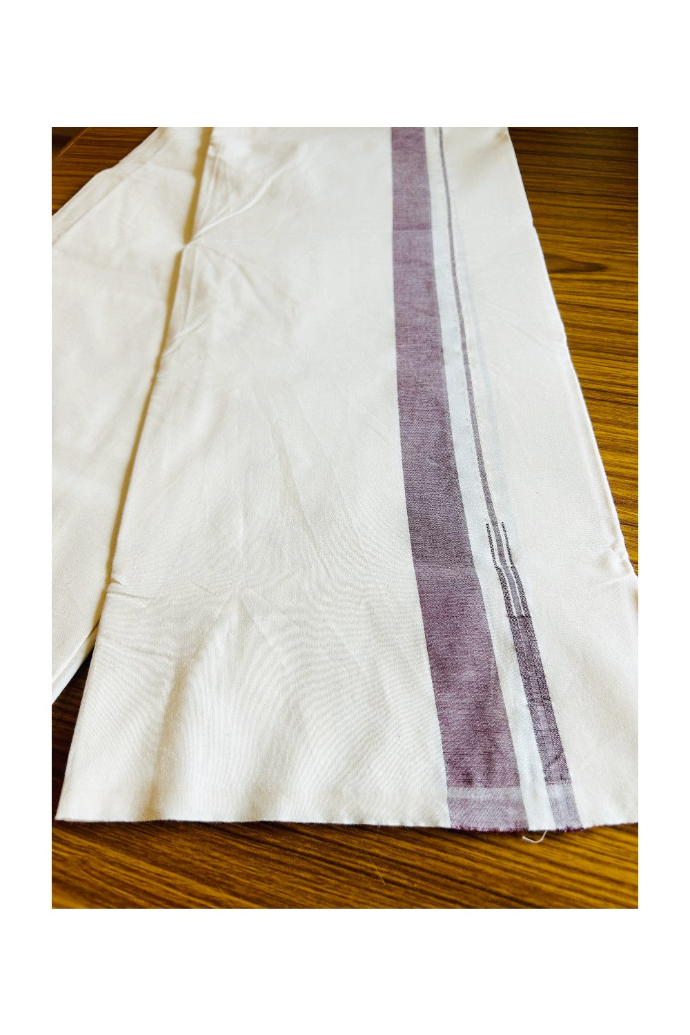 19% DISCOUNT ! KaithariKada Balaramapuram 100% COTTON SINGLE OFF WHITE Mundu/Dhoti-Twisted 100s Thread- 1.75 inch Wine Maroon Puliyilakkara Chutty- 2KK5042ASH