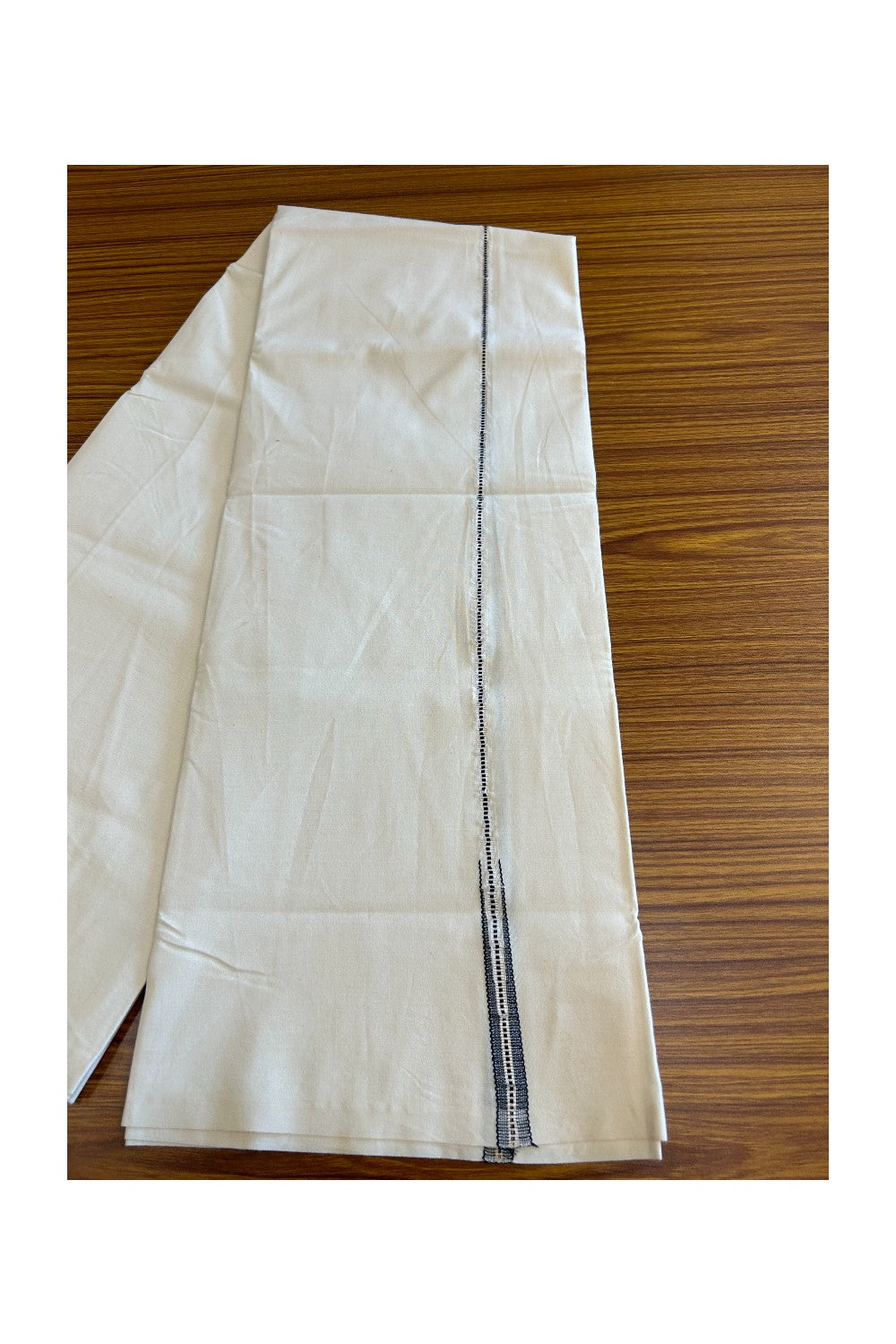 KaithariKada Balaramapuram 100% Cotton Single Off white - (Unbleched) Mundu/Dhoti-100x100 1.cm Muthukuri Silver Kasavu &  Black Puliyilakkara Chutty Kara - 2KK5039ASH