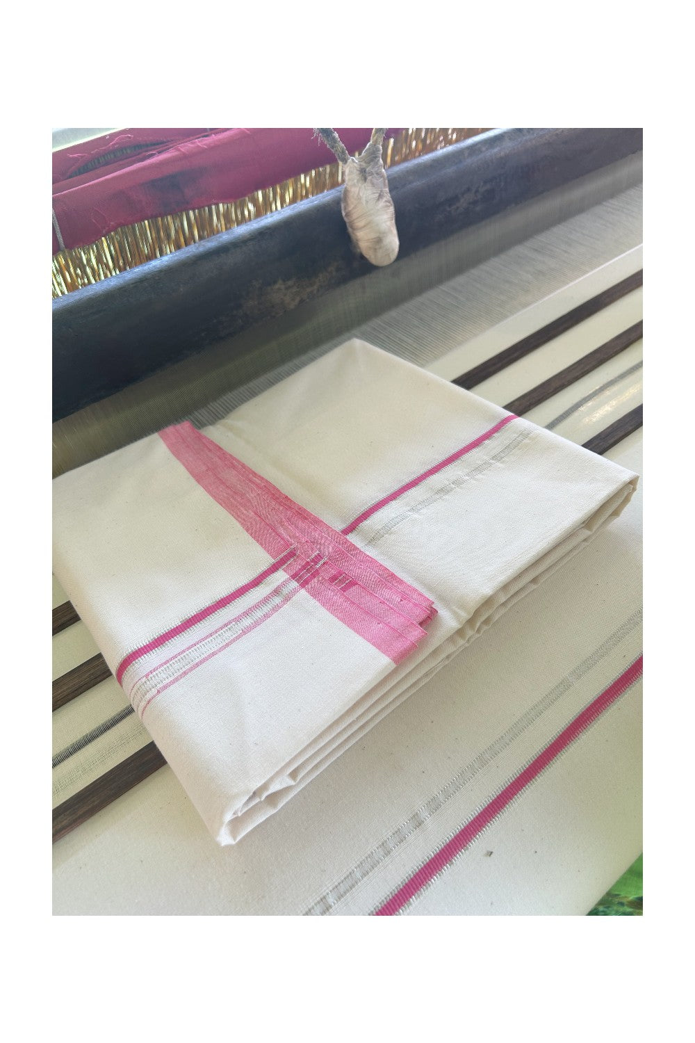 SIGNATURE KAITHARIKADA EXCLUSIVE SINGLE DHOTI - 100% Cotton Balaramapuram HANDLOOM Single Mundu/Dhoti - Off White - (Unbleached) 0.25 Inch PINK & SILVER KASAVU Chutty Kara- 2KK502KK