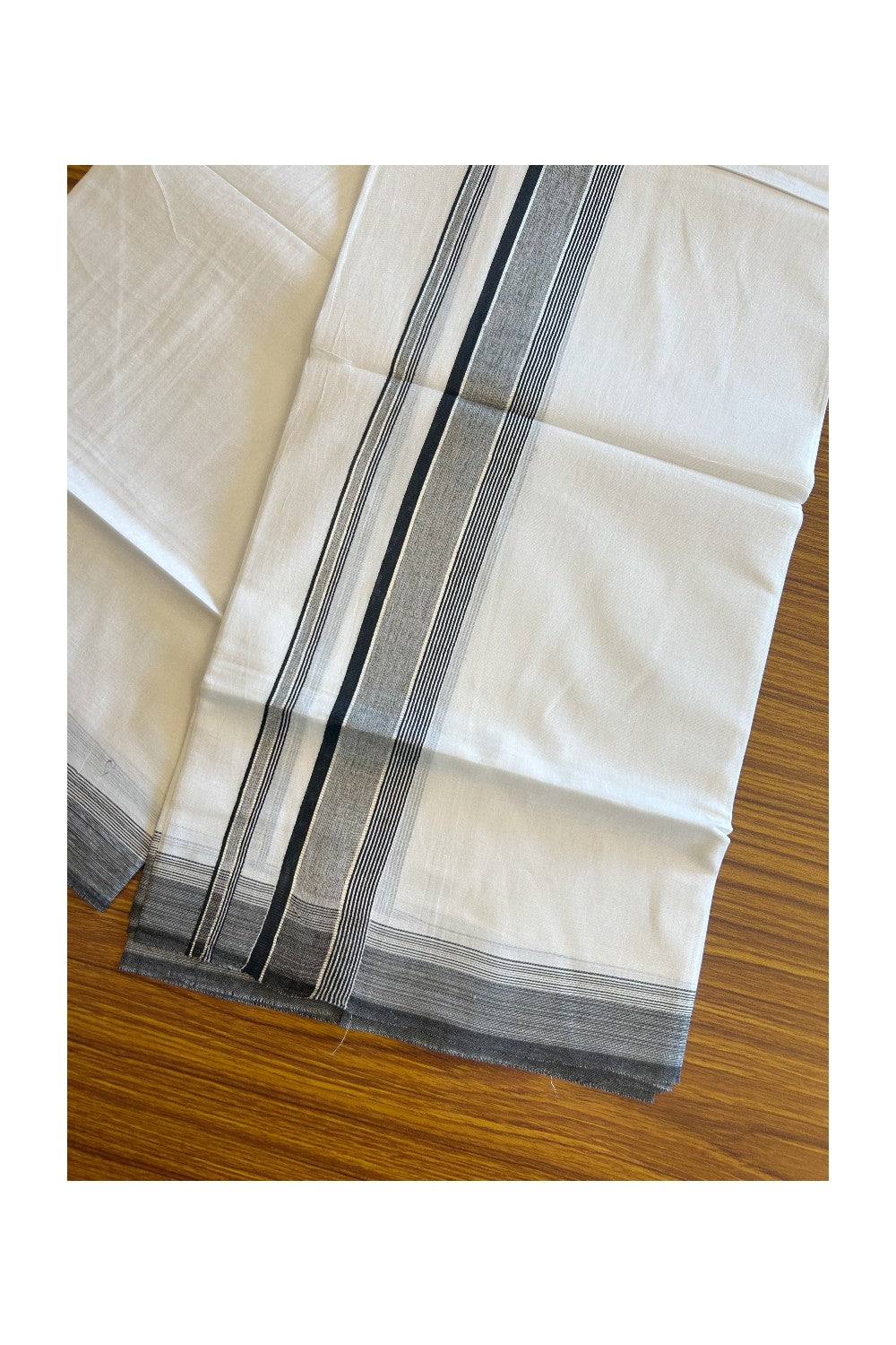 20% Discount !! KaithariKada Balaramapuram Double PURE WHITE Mundu/Dhoti- 100x80 - 2.75 inch Black with Silver Striped kara - 3.90 mtr - 20KK5112PMC