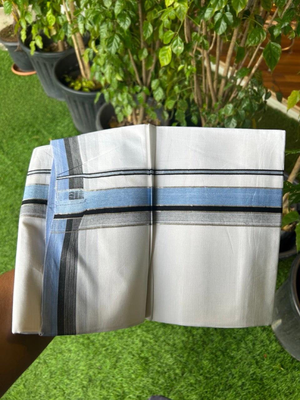 19% Discount !! KaithariKada Balaramapuram Double PURE WHITE Mundu/Dhoti- 100x80 - 1.5 inch Black Blue Kara Silver Striped kara - 21KK5143PMC