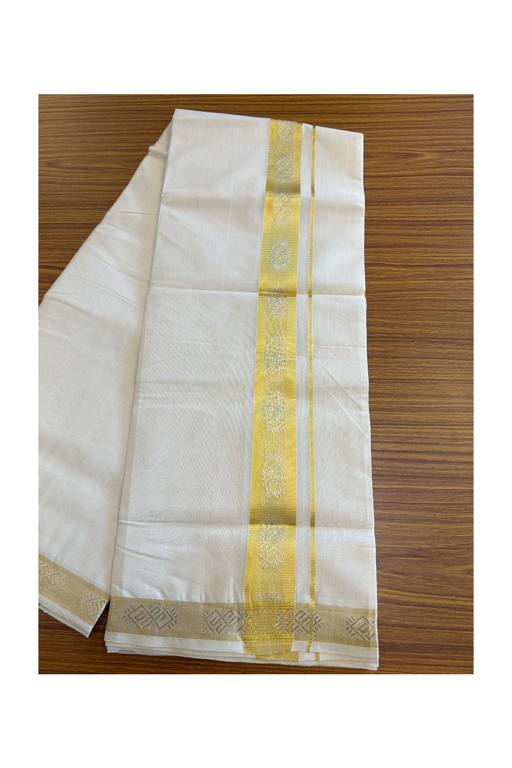 30% DISCOUNT ! KaithariKada HANDLOOM Unakkupaav Balaramapuram - 100% PURE Cotton Off White - (Unbleached) Double Mundu/Dhoti - 2.5 inch Gold Kasavu & Silver Design Kara - 23KK5105RAM