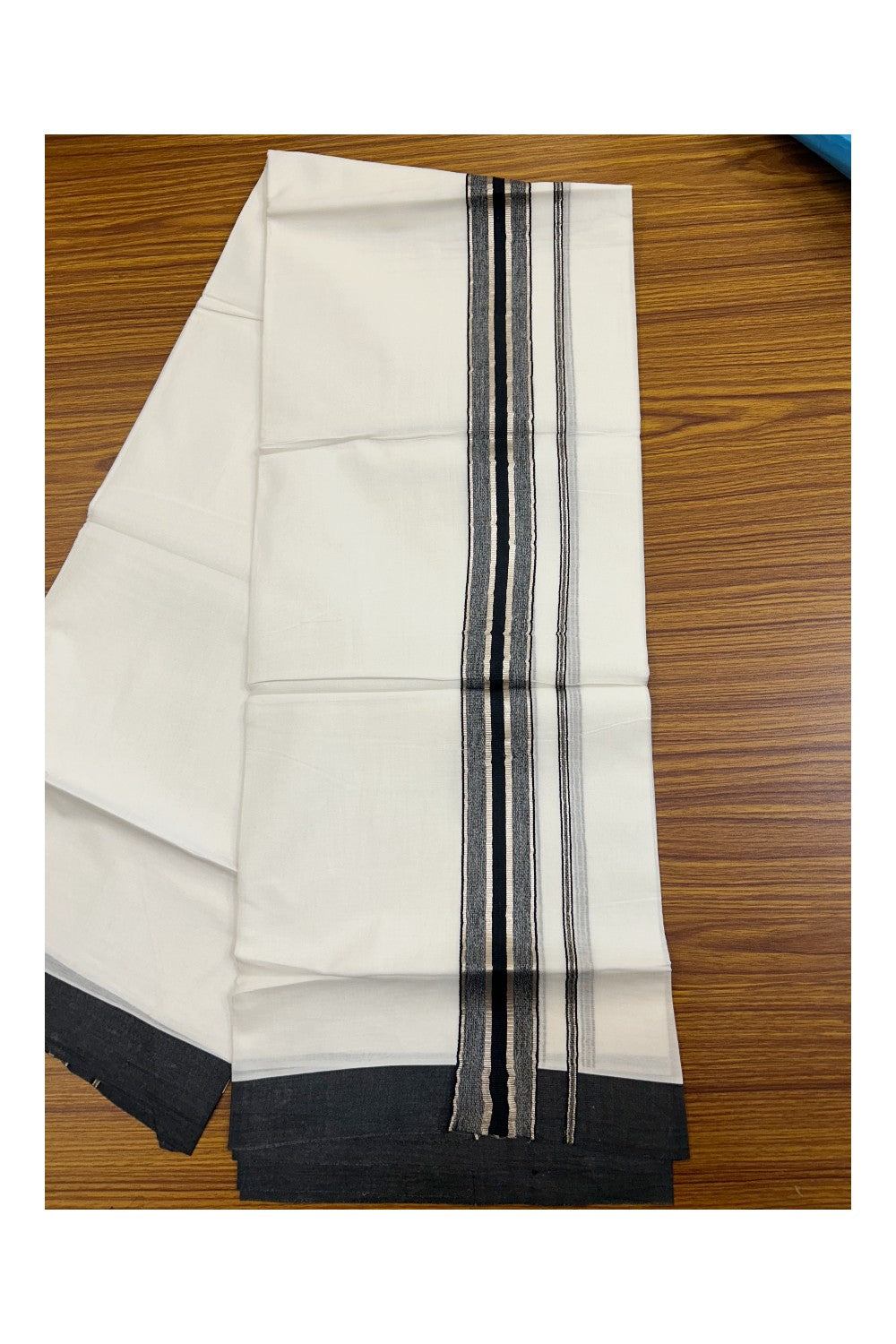 20% Discount !! KaithariKada Balaramapuram Double PURE WHITE Mundu/Dhoti- 100x80 - 1.5 inch Black Shaded Kara Silver Striped kara - 28KK5143PMC