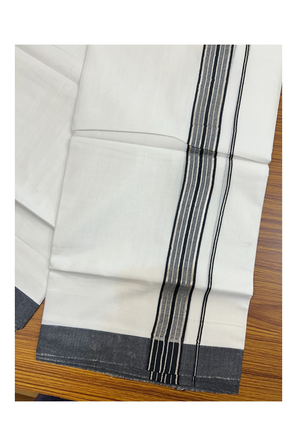 20% Discount !! KaithariKada Balaramapuram Double PURE WHITE Mundu/Dhoti- 100x80 - 1.5 inch Black Shaded Kara Silver Striped kara - 29KK5143PMC