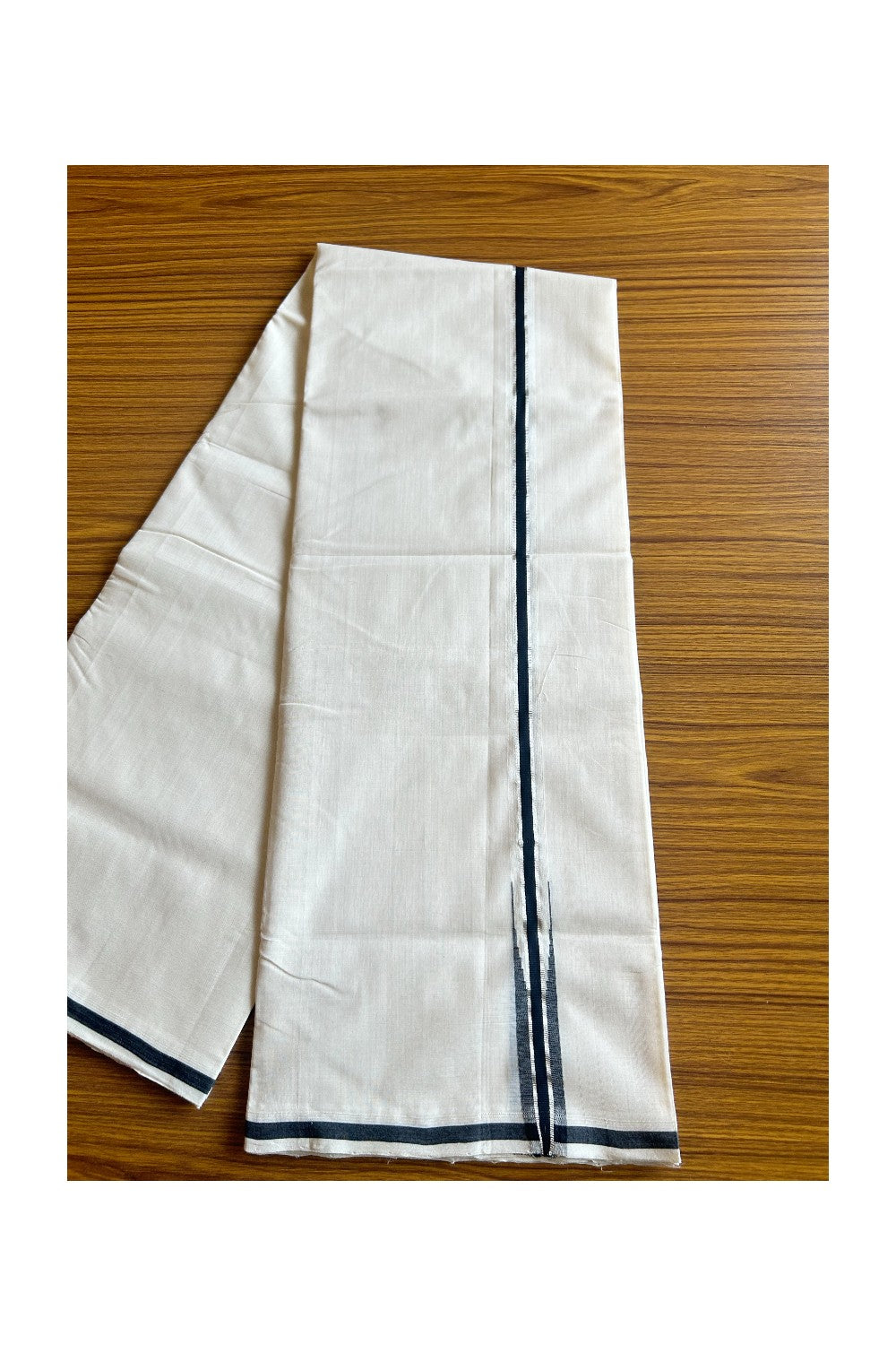 17% DISCOUNT!! KaithariKada HANDLOOM UNAKKUPAAV Balaramapuram - 100% PURE Cotton OFF White (Unbleached) Double Mundu/Dothi - 2.5 cm Puliyilakkara Silver kasavu Black chutty - 3KK462RAM