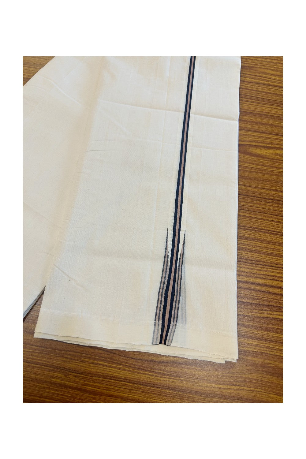 26% DISCOUNT!! KaithariKada HANDLOOM UNAKKUPAAV Balaramapuram - 100% PURE Cotton OFF White Double - (Unbleached)  Mundu/Dothi - 1 inch Puliyilakkara Black & Chocolate Cream chutty - 4KK5049REA