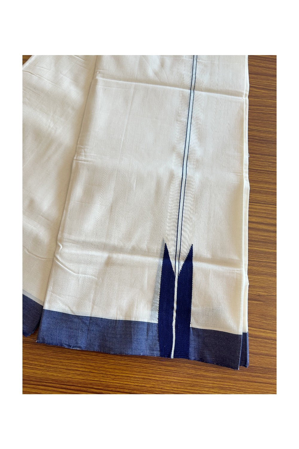 19% DISCOUNT! KaithariKada BALARAMAPURAM HANDLOOM Unakkupaav - 100% PURE Cotton 100x100 Double Mundu/Dhoti OFF WHITE (Unbleached) - 1.5 inch PULIYILAKKARA Silver Kasavu & Navy Blue Big Chutty KARA - 5KK5089YAR