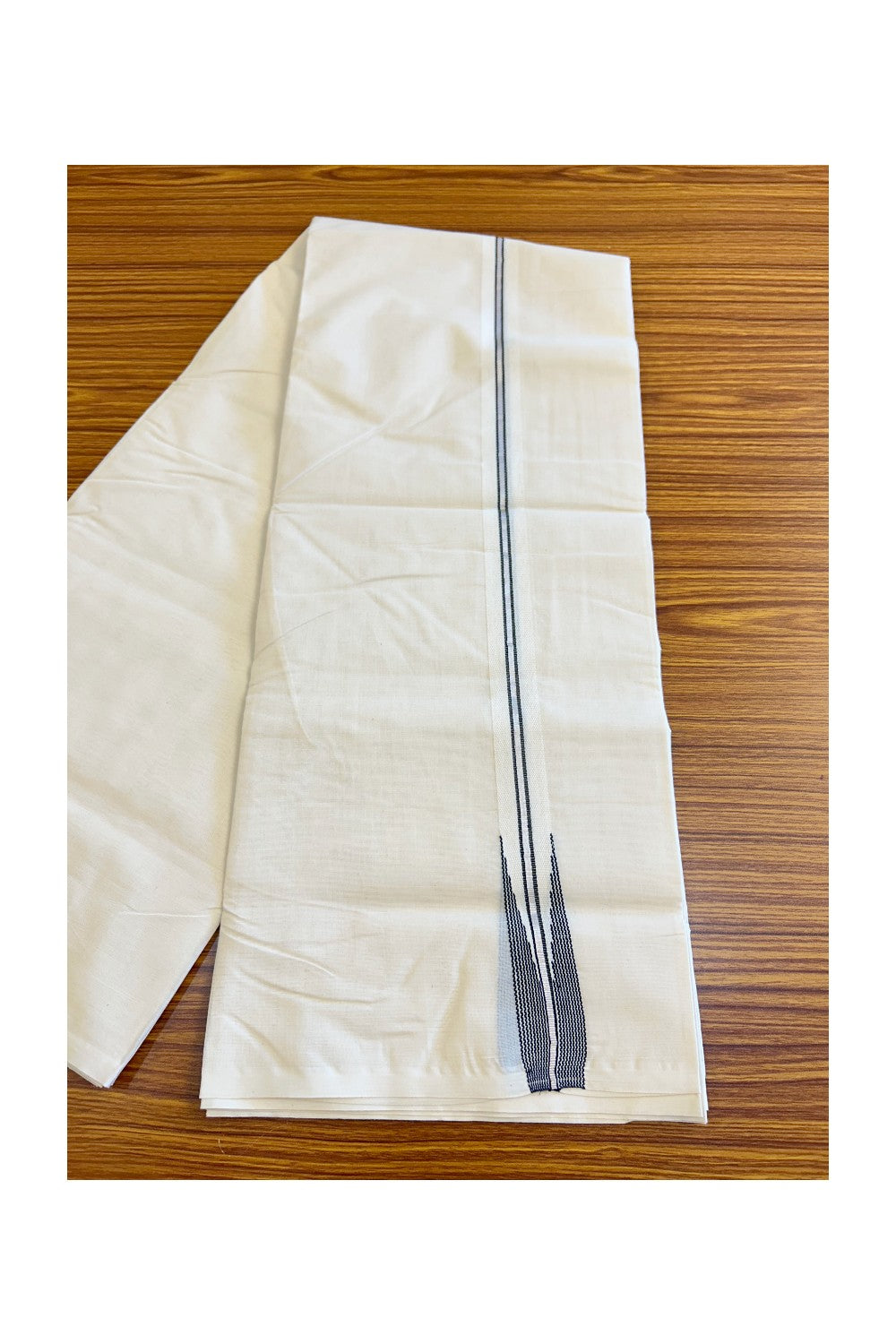 27% DISCOUNT!! KaithariKada Balaramapuram 100% Cotton off white  Double - (Unbleached) Mundu/Dhoti-100x100  Silver Kasavu & Black Striped Chutty - 6KK115KAI