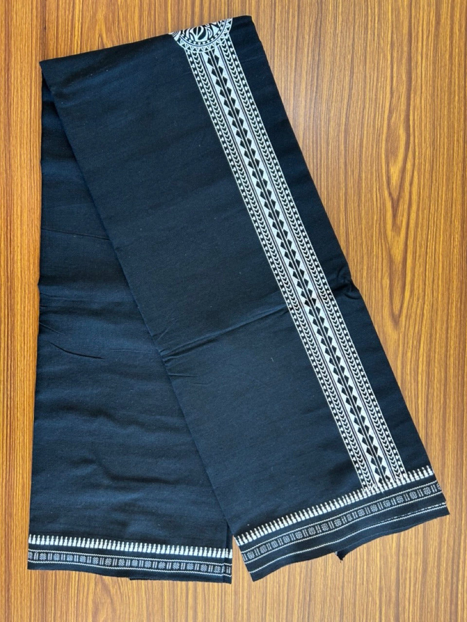 Kaitharikada Pure Cotton - Single Kaily / Lungi - 2 inch White Printed kuppadam kara with Black colour body - 5KK8000AS