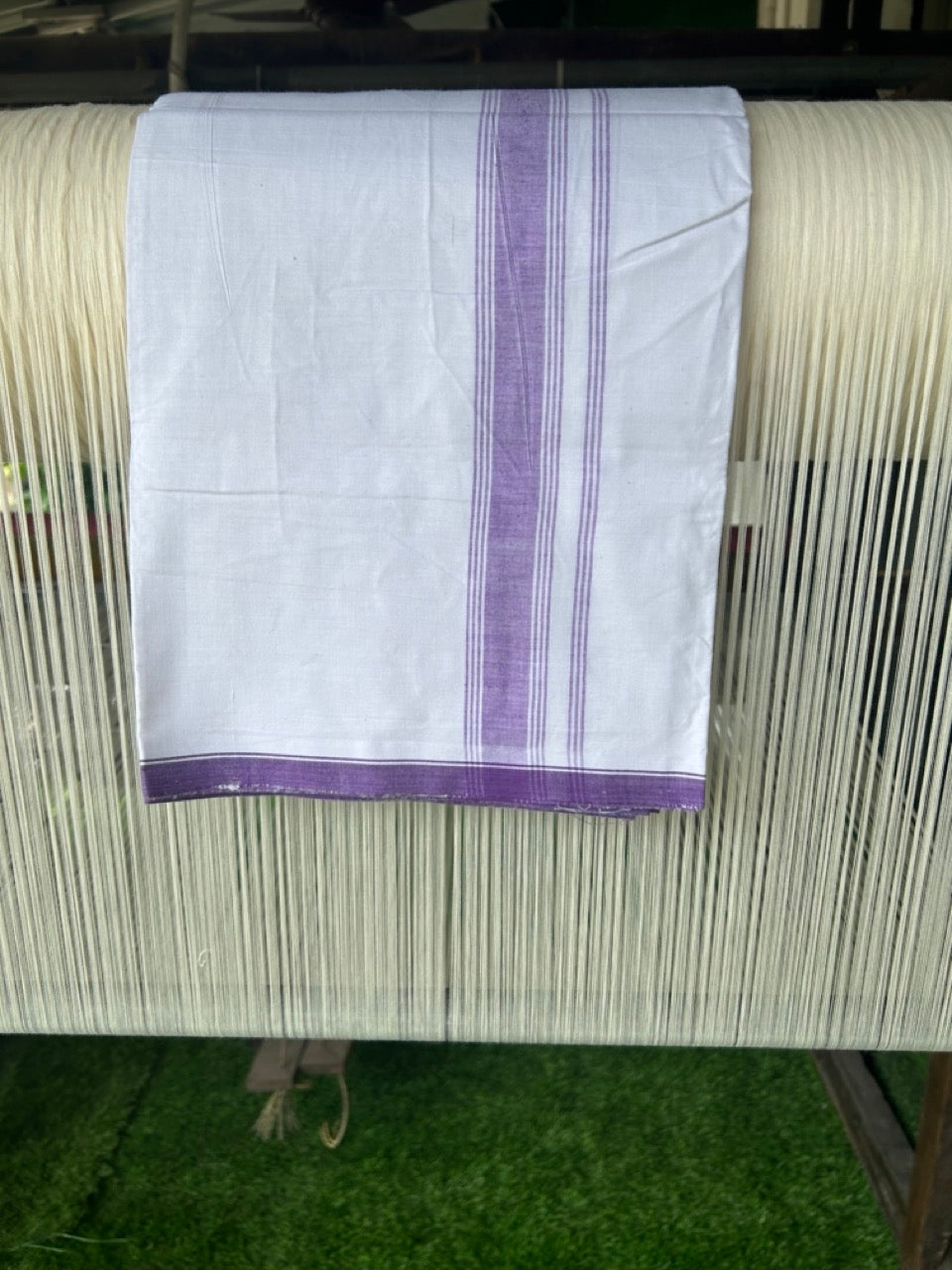 Ultimate HANDLOOM-19% Discount! - Kaitharikada Kalamachal-Government Sealed HALLMARKED-100% PURE COTTON! (80x80) Twisted Thread- Light WHITE SINGLE Mundu / Dhoti - 2.25 inch Lavender Violet Striped Kara - 14KK478KAL