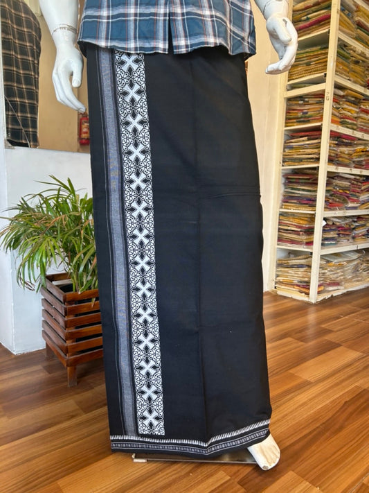 23% Discount!! Kaitharikada Pure Cotton - Single Kaily / Lungi - 4.25 inch White printed kuppadam kara with Black colour body - 7KK496AST