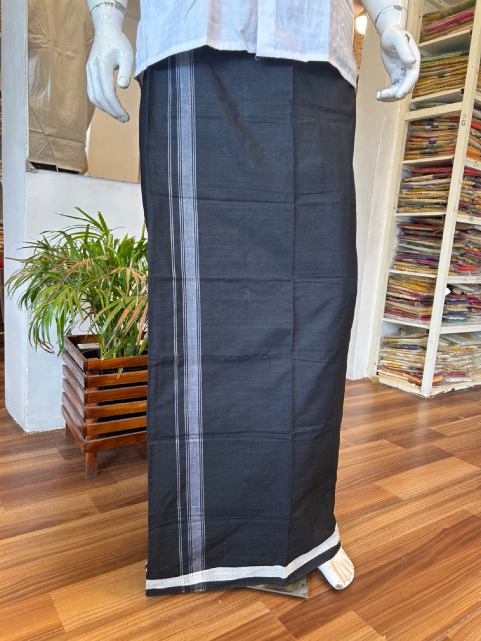 16% DISCOUNT ! KaithariKada Kalamachal 100% Pure Cotton -(80X80) Twisted Thread Handloom Single Mundu/Dhoti - Black COLOUR  BODY & White stripes 1.75 inch Kara- 25KK479KAL