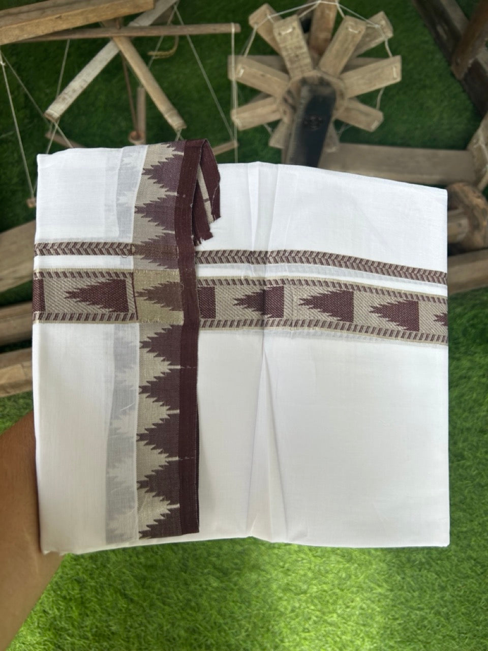 20% DISCOUNT! KaithariKada Balaramapuram 100% Cotton Double PURE white Mundu/Dhoti - 100x80 - 2 Inch Silver kasavu & Brown Temple Design Kara - 8KK5118PMC