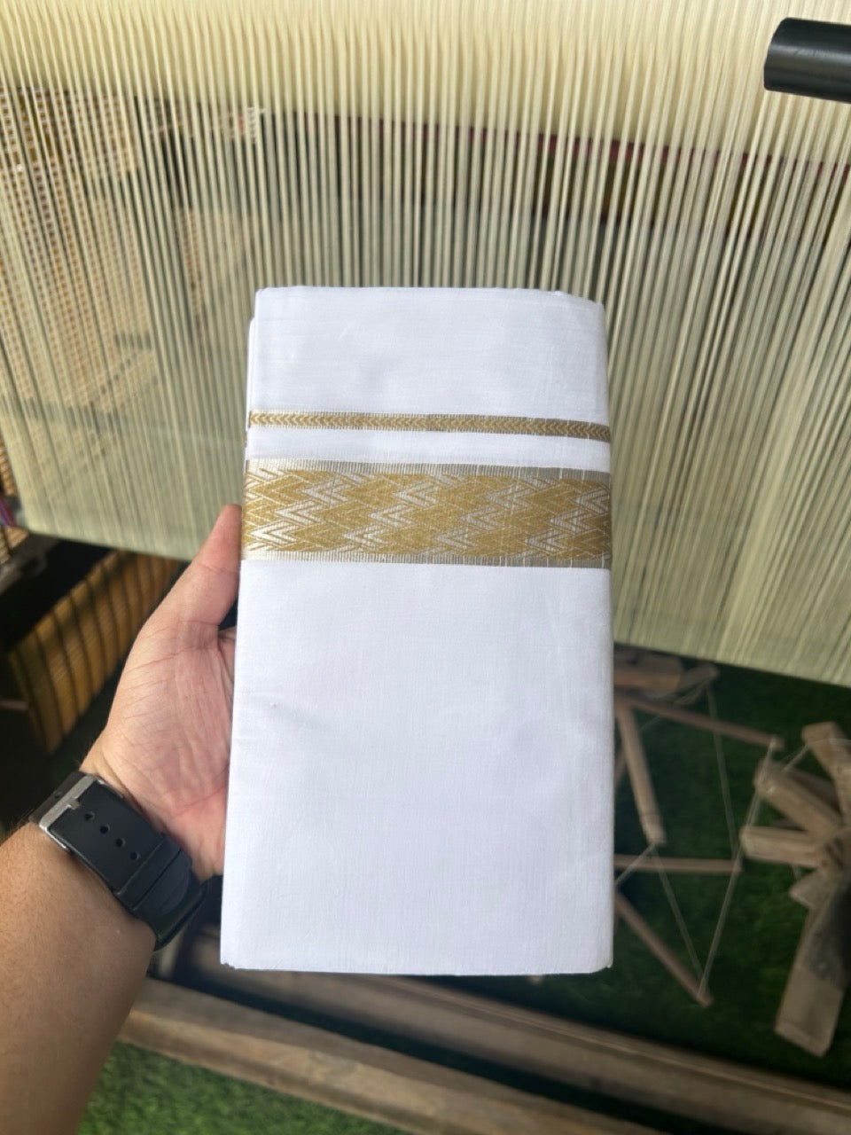 20% DISCOUNT! KaithariKada Balaramapuram 100% Cotton Double PURE white Mundu/Dhoti - 100x80 - 2 Inch Silver kasavu Sand Brown jacquard pattern Kara - 1KK5118PMC