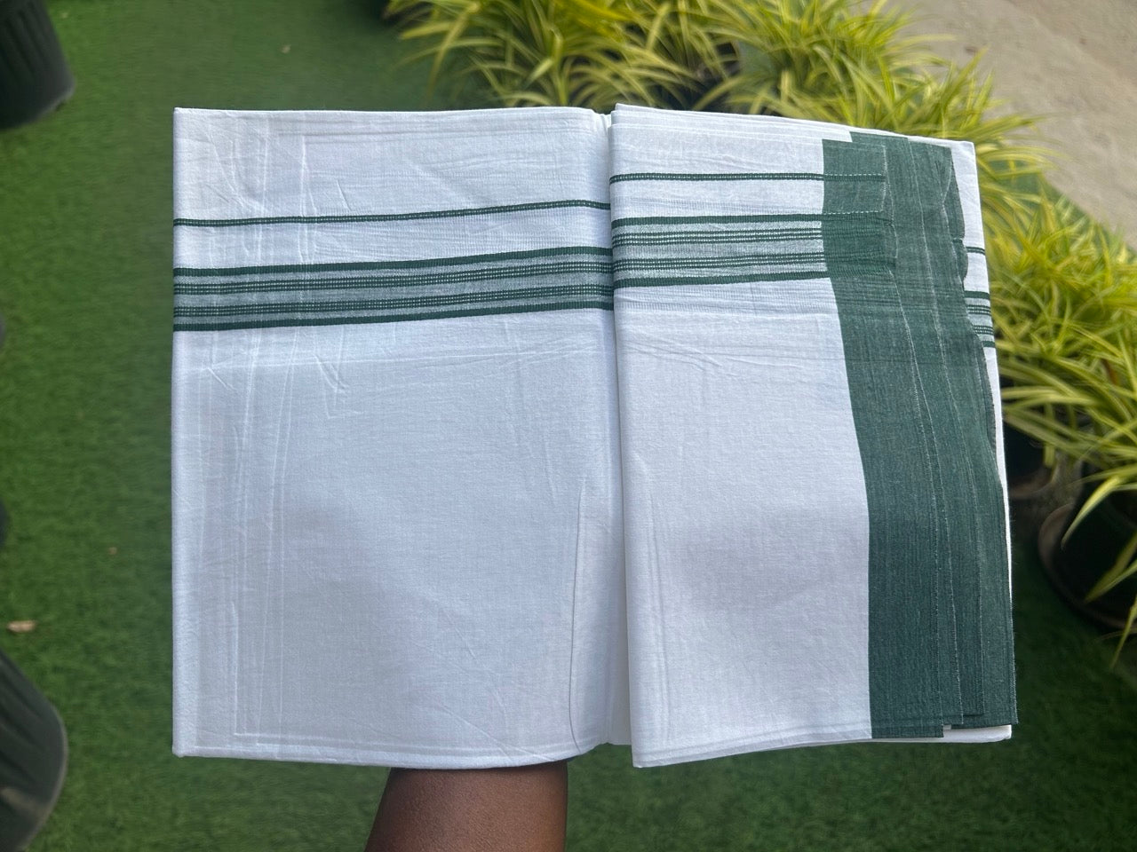 8% Discount ! Kaitharikada Balaramapuram 100% Cotton PURE WHITE SINGLE Mundu/Dothi- 1.75 inch Dark Green Striped Kara (2 meter / 4 muzham) - 6KK5018GAN