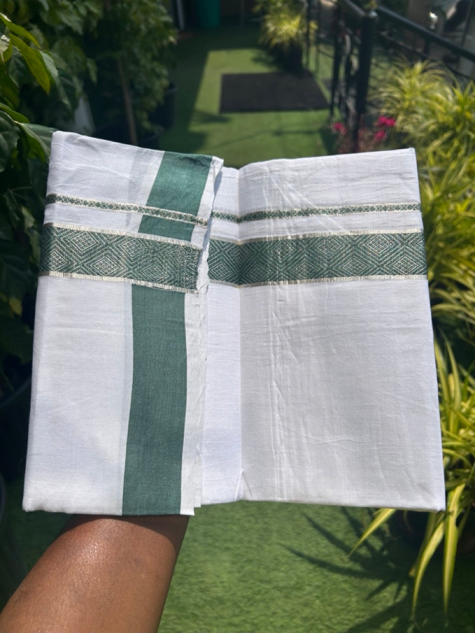 20% DISCOUNT! KaithariKada Balaramapuram 100% Cotton Double PURE white Mundu/Dhoti - 100x80 - 2 Inch Silver kasavu & Green jacquard pattern Kara - 5KK5118PMC