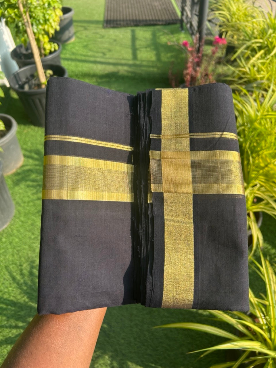 36% Discount! KaithariKada Handloom Unakkupaav Balaramapuram - 100% Cotton Double Mundu/Dhoti - Black colour Body & 2.75 Inch kasavu striped kara - 4KK5121ABH