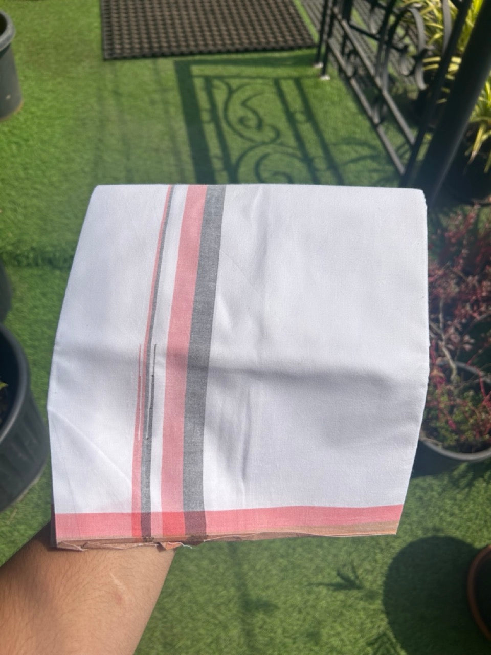 SIGNATURE KAITHARIKADA EXCLUSIVE SINGLE DHOTI - 100% Cotton Balaramapuram HANDLOOM Single Mundu/Dhoti - PURE WHITE - 1 inch Peach & Black Chutty Kara (2 meters /4 muzham) - 10KK5127ASH