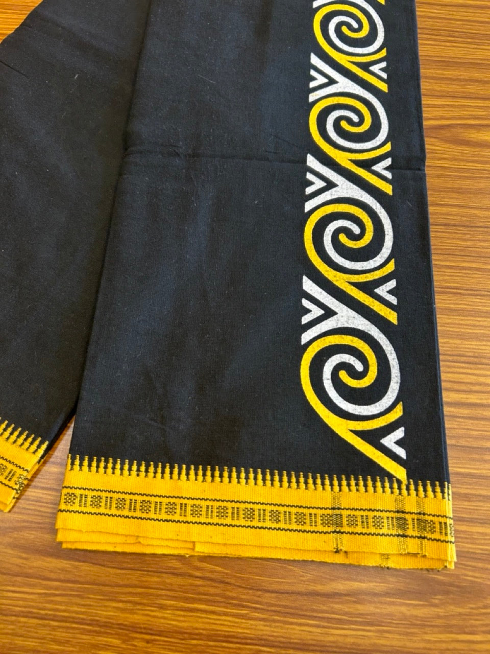 23% Discount!! Kaitharikada Pure Cotton - Single Kaily / Lungi - 2.5 inch White & Yellow printed kuppadam kara with Black colour body - 8KK8002AST