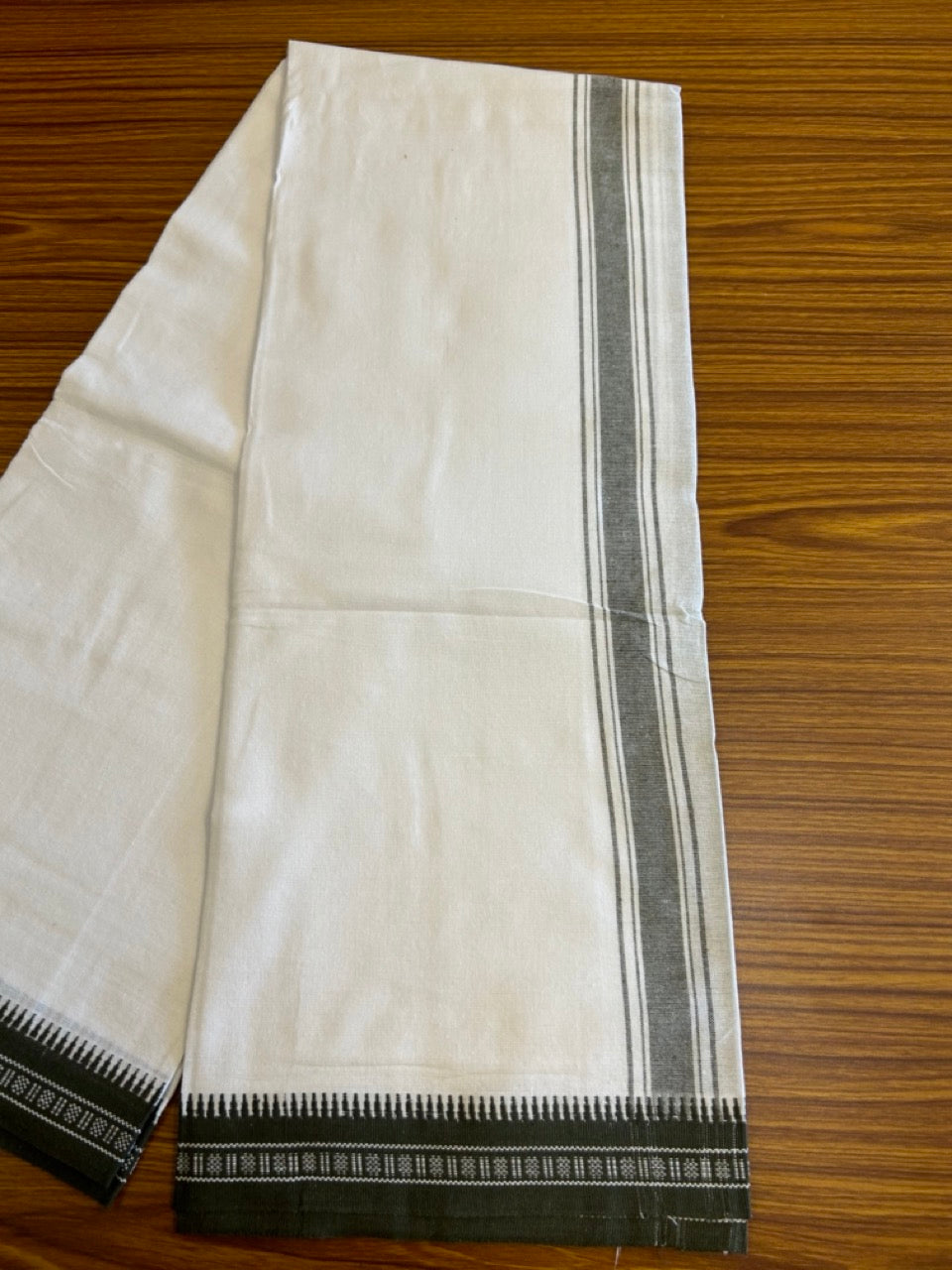 27% Discount!!! Kaitharikada Pure Cotton - Single Kaily / Lungi - 1.5 inch  Sage Green Striped Kuppadam kara with White colour body - 14KK8002AST