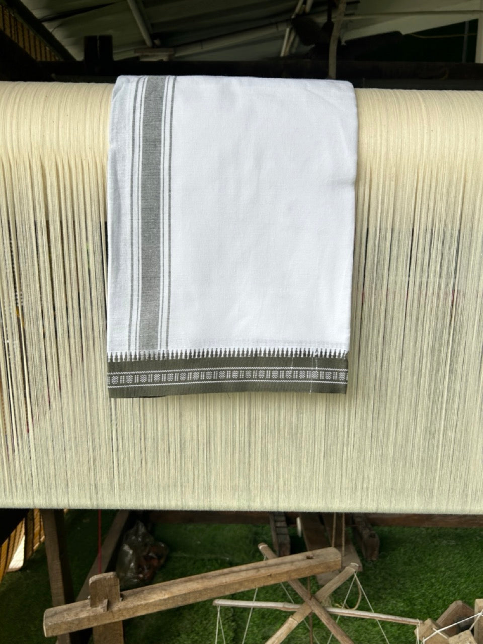 27% Discount!!! Kaitharikada Pure Cotton - Single Kaily / Lungi - 1.5 inch  Sage Green Striped Kuppadam kara with White colour body - 14KK8002AST