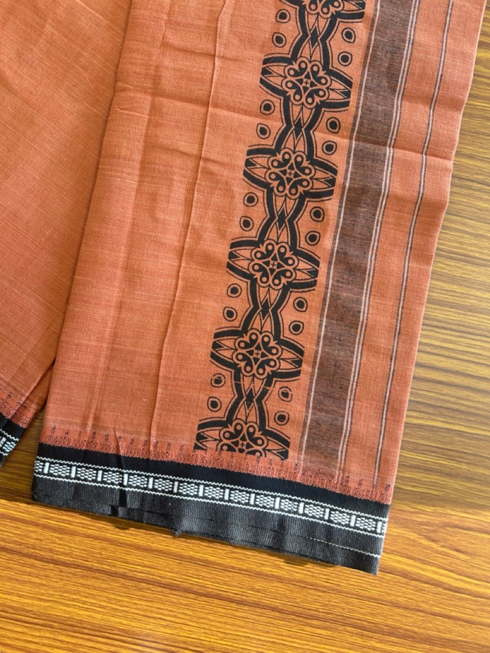 12% Discount!!! Kaitharikada Pure Cotton - Single Kaily / Lungi - 4.75 inch Black printed kuppadam kara with Kavi colour body - 1KK8013AS