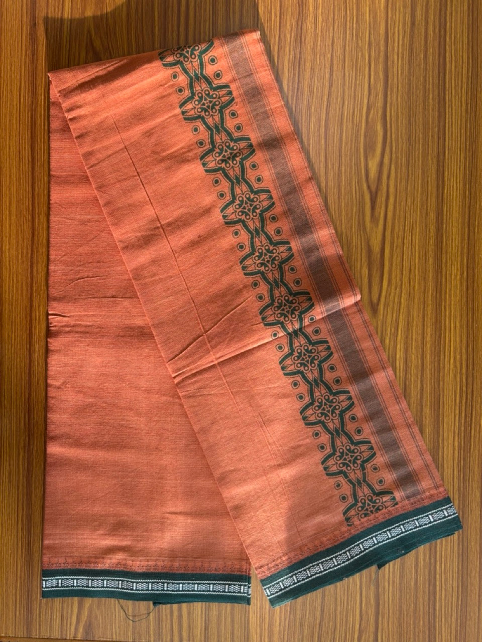 12% Discount!!! Kaitharikada Pure Cotton - Single Kaily / Lungi - 4 inch Green printed kuppadam kara with Kavi colour body - 10KK8013AS