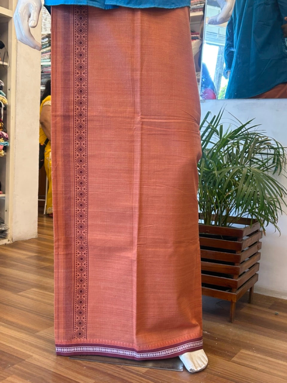 12% Discount!!! Kaitharikada Pure Cotton - Single Kaily / Lungi - 3.25 inch Maroon printed kuppadam kara with Kavi colour body - 13KK8013AS