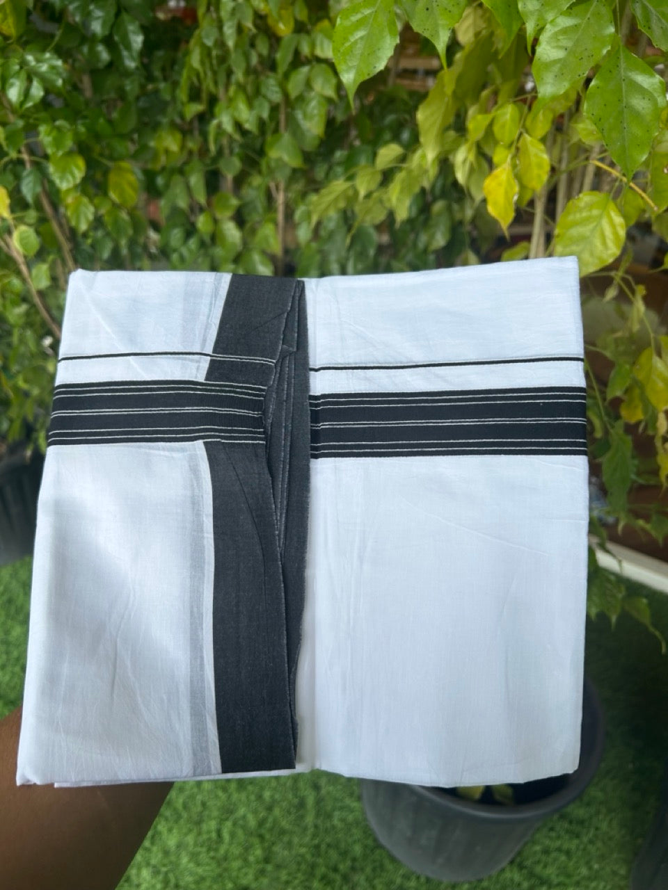 20% DISCOUNT! KaithariKada Balaramapuram 100% Cotton Double PURE white Mundu/Dhoti - 100x80 - 1.25 Inch Black Center Striped Kara - 17KK5135GAN