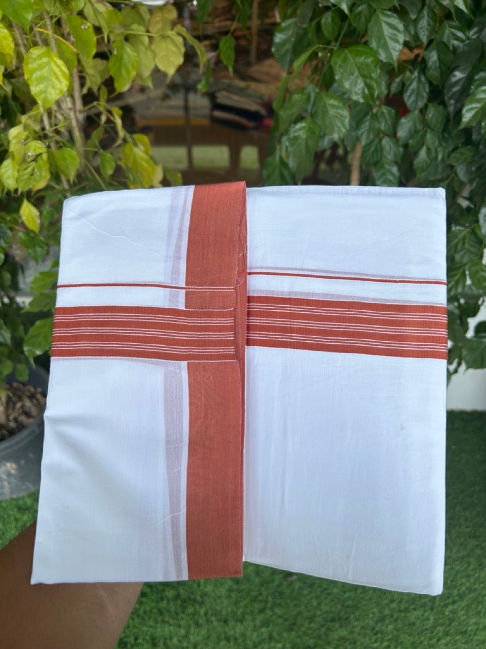 20% DISCOUNT! KaithariKada Balaramapuram 100% Cotton Double PURE white Mundu/Dhoti - 100x80 - 1.25 Inch Brick Red Center Striped Kara - 11KK5135GAN