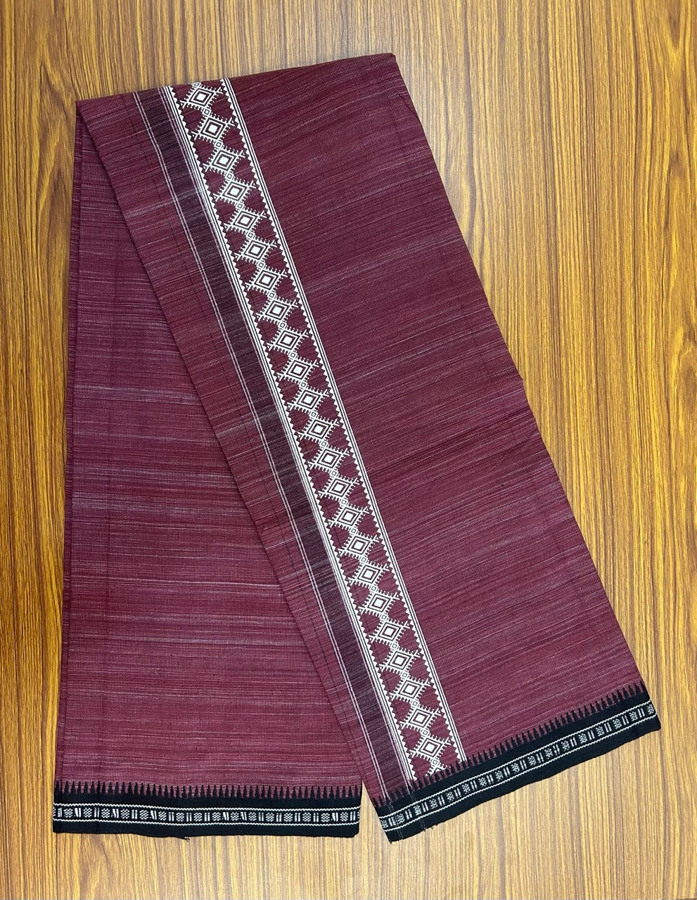 18% Discount!!! Kaitharikada Pure Cotton - Single Kaily / Lungi -  3 inch Printed kara with White & Maroon colour body Kuppadam Border (2 meter / 4 muzham) - 9KK8016AS