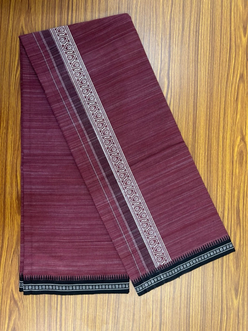 18% Discount!!! Kaitharikada Pure Cotton - Single Kaily / Lungi -  2.5 inch Printed kara with White & Maroon colour body Kuppadam Border (2 meter / 4 muzham) - 15KK8016AS