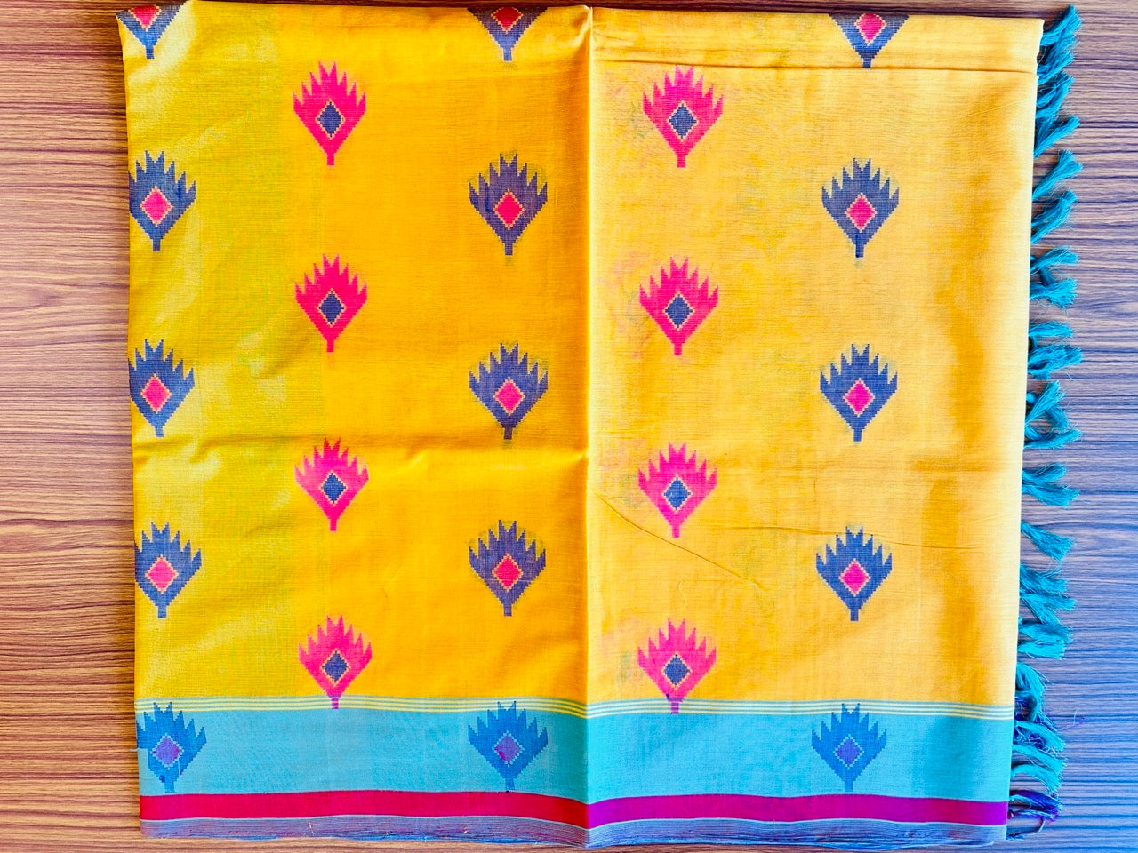 KaithariKada- HANDLOOM UNAKKUPAAV Balaramapuram  Saree - 100% PURE Cotton - Yellow, Red & Green Design - 4KK1002KHA