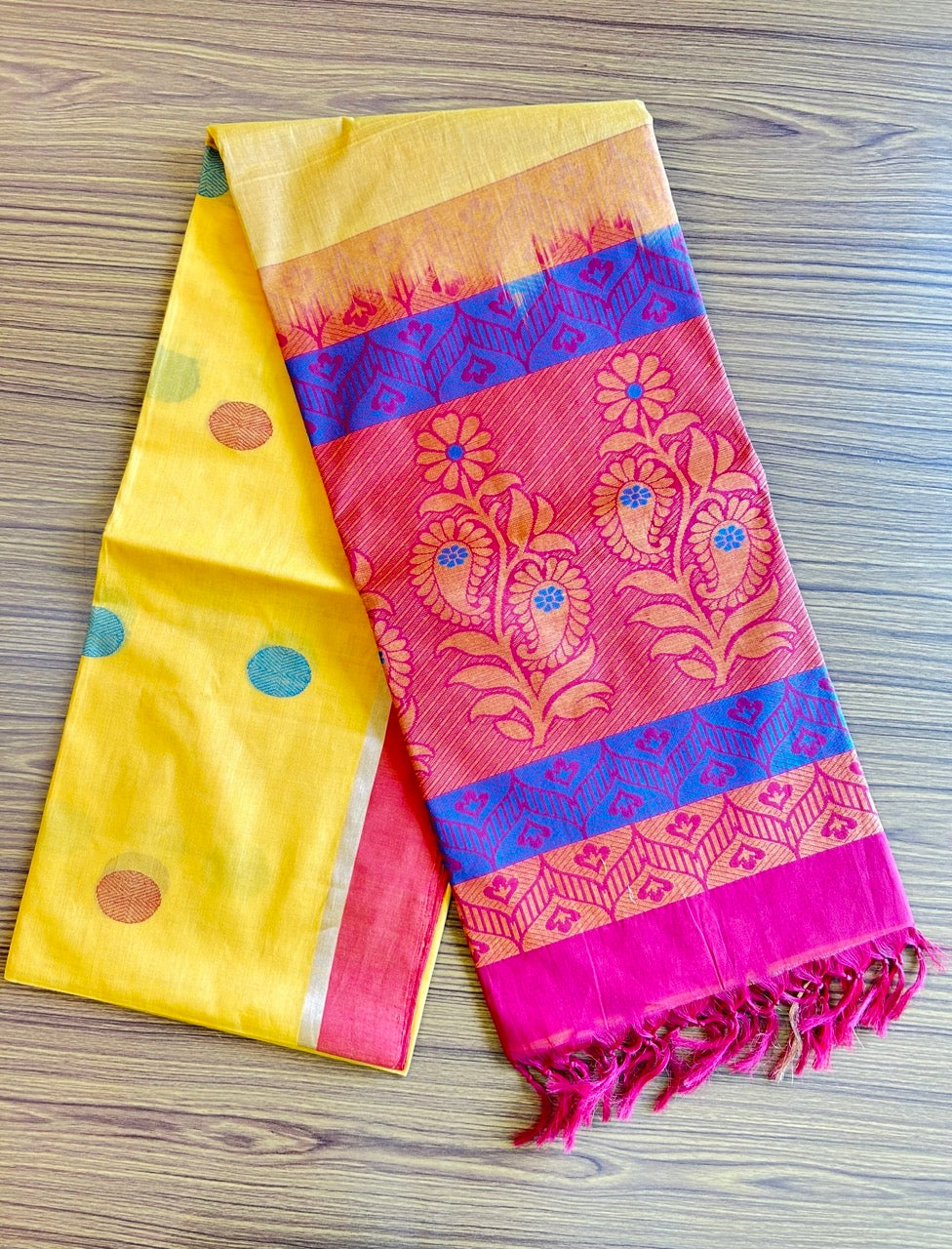 KaithariKada- HANDLOOM UNAKKUPAAV Balaramapuram  Saree - 100% PURE Cotton - Yellow Red & Blue Design - 9KK1002KHA