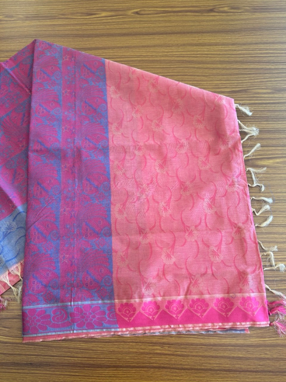 Kerala Colour Cotton Saree - Peach Cream & Magenta Mango Design Kara - Kaitharikada - 4KK1007RJT