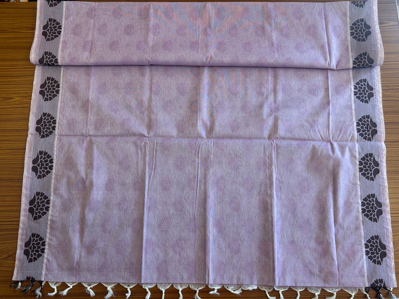 Kerala Colour Cotton Saree - Lavender Cream & Brown Flower Design Kara - Kaitharikada - 6KK1007RJT