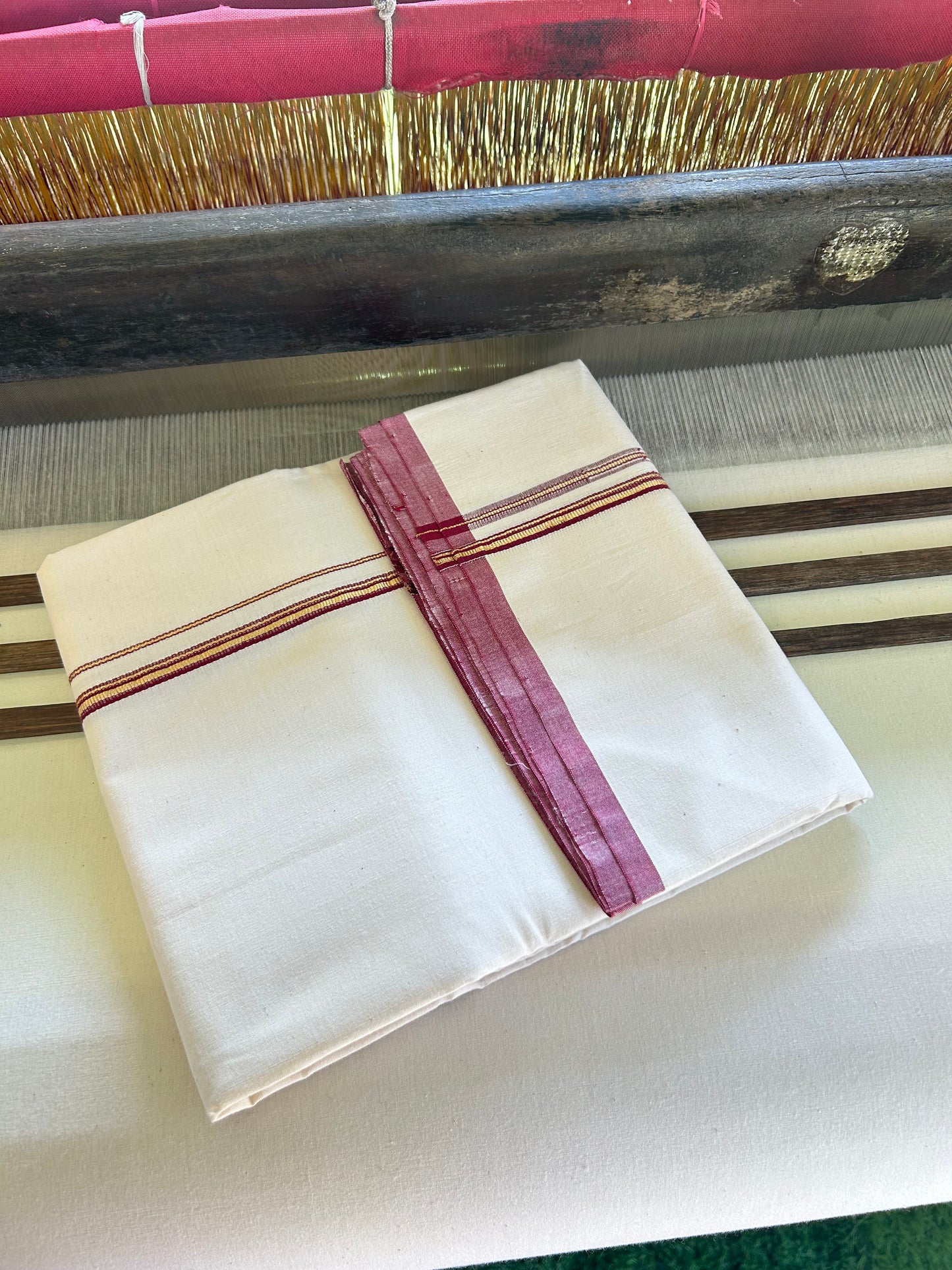 SIGNATURE KAITHARIKADA EXCLUSIVE SINGLE DHOTI - 100% Cotton Balaramapuram HANDLOOM Single Mundu/Dhoti - Off White - (Unbleached) 1 cm Maroon & KASAVU Striped Chutty Kara- 1KK5075KAI