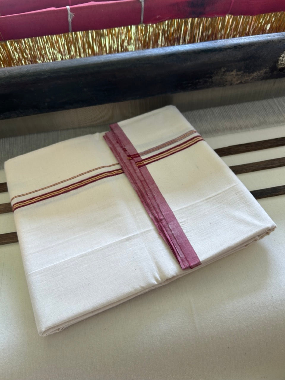 SIGNATURE KAITHARIKADA EXCLUSIVE SINGLE DHOTI - 100% Cotton Balaramapuram HANDLOOM Single Mundu/Dhoti - Off White - (Unbleached) 1 cm Maroon & KASAVU Striped Chutty Kara- 3KK5078KAI