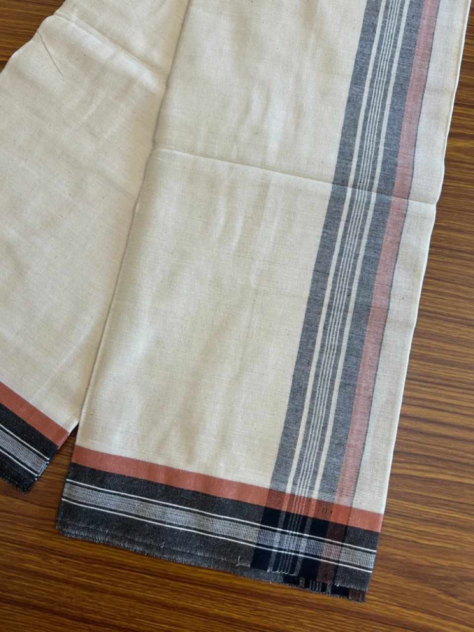 8% Discount !! Kaitharikada Pure Cotton Single OFF WHITE - (Unbleached) Kaily / Lungi - 2.25 inch Black & Brownish Orange Striped Kuppadam kara with Off White colour body (2 meter / 4 muzham) - 11KK8005AS