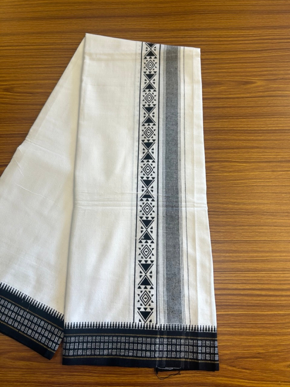 12% Discount!!! Kaitharikada Pure Cotton Single PURE WHITE -  Kaily / Lungi - 3.5 inch Black Striped Printed Kuppadam kara with White colour body (2 meter / 4 muzham) - 14KK8006AS