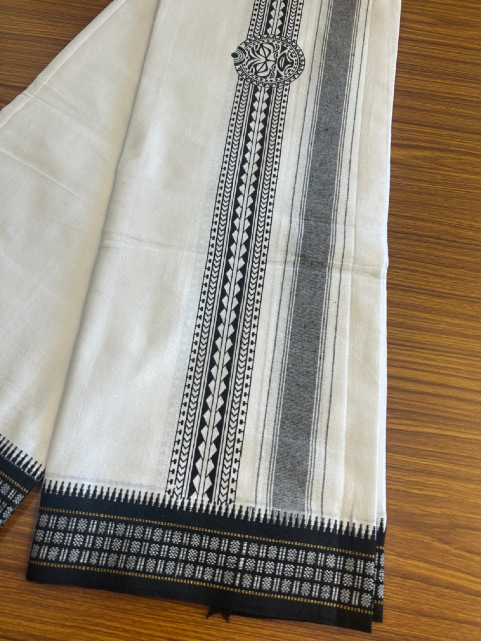 12% Discount!!! Kaitharikada Pure Cotton Single PURE WHITE -  Kaily / Lungi - 4.5 inch Black Striped Printed Kuppadam kara with White colour body (2 meter / 4 muzham) - 12KK8006AS