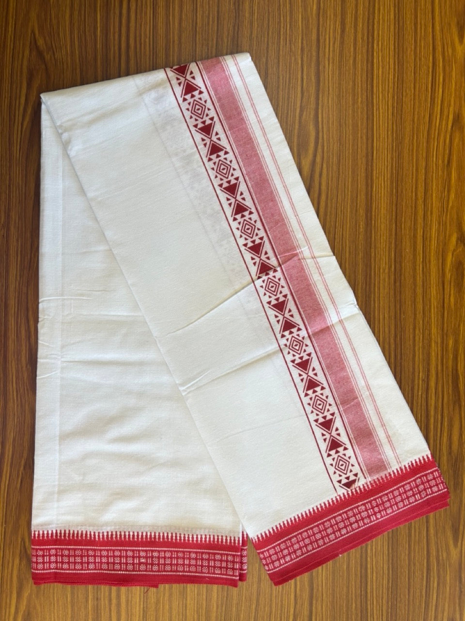 12% Discount!!! Kaitharikada Pure Cotton Single PURE WHITE Kaily / Lungi -  3.25 inch Deep Red Striped Printed Kuppadam kara with White colour body (2 meter / 4 muzham) - 1KK8006AS