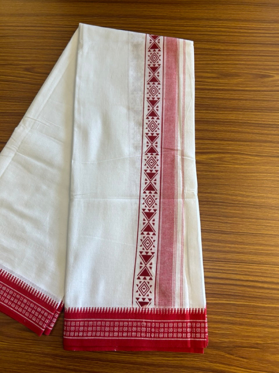 12% Discount!!! Kaitharikada Pure Cotton Single PURE WHITE Kaily / Lungi -  3.25 inch Deep Red Striped Printed Kuppadam kara with White colour body (2 meter / 4 muzham) - 1KK8006AS